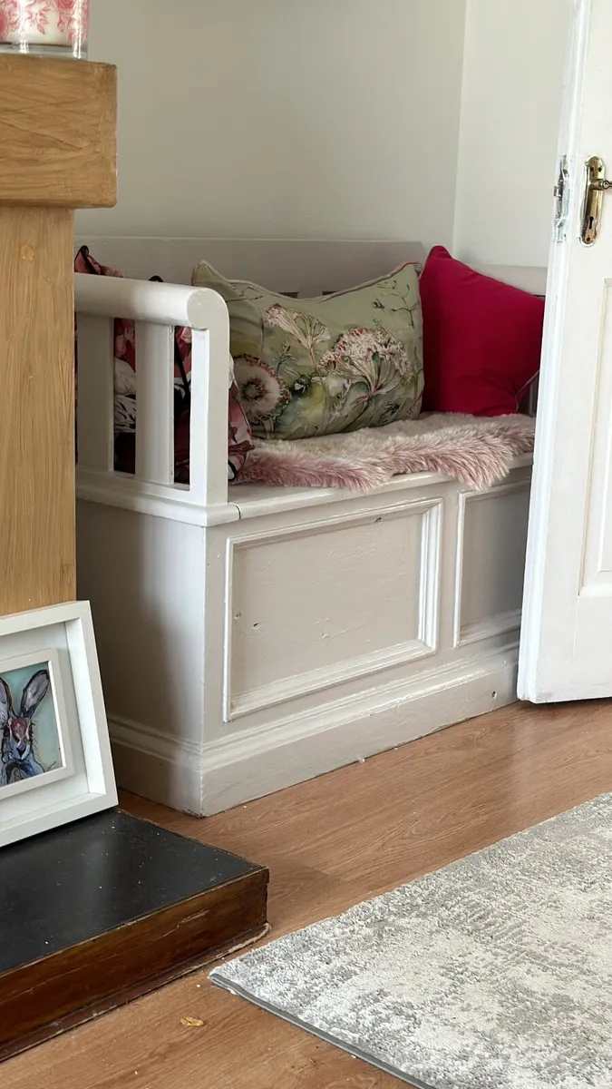 Bench storage seat sits 2 solid wood It seats 2 pe - Image 1