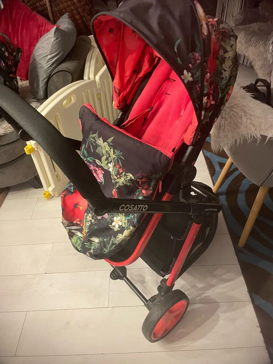Cosatto red floral travel system - Image 3