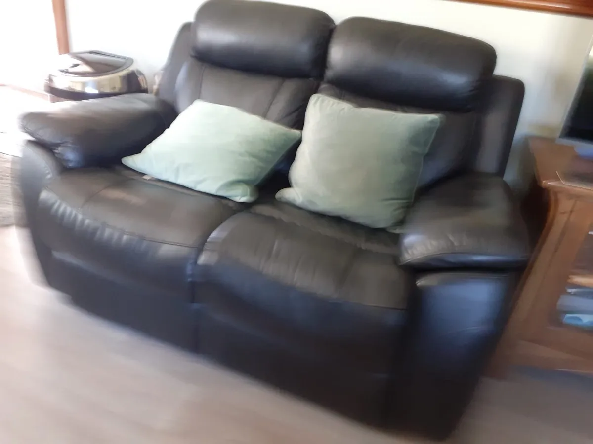 Sofa Set - Image 1