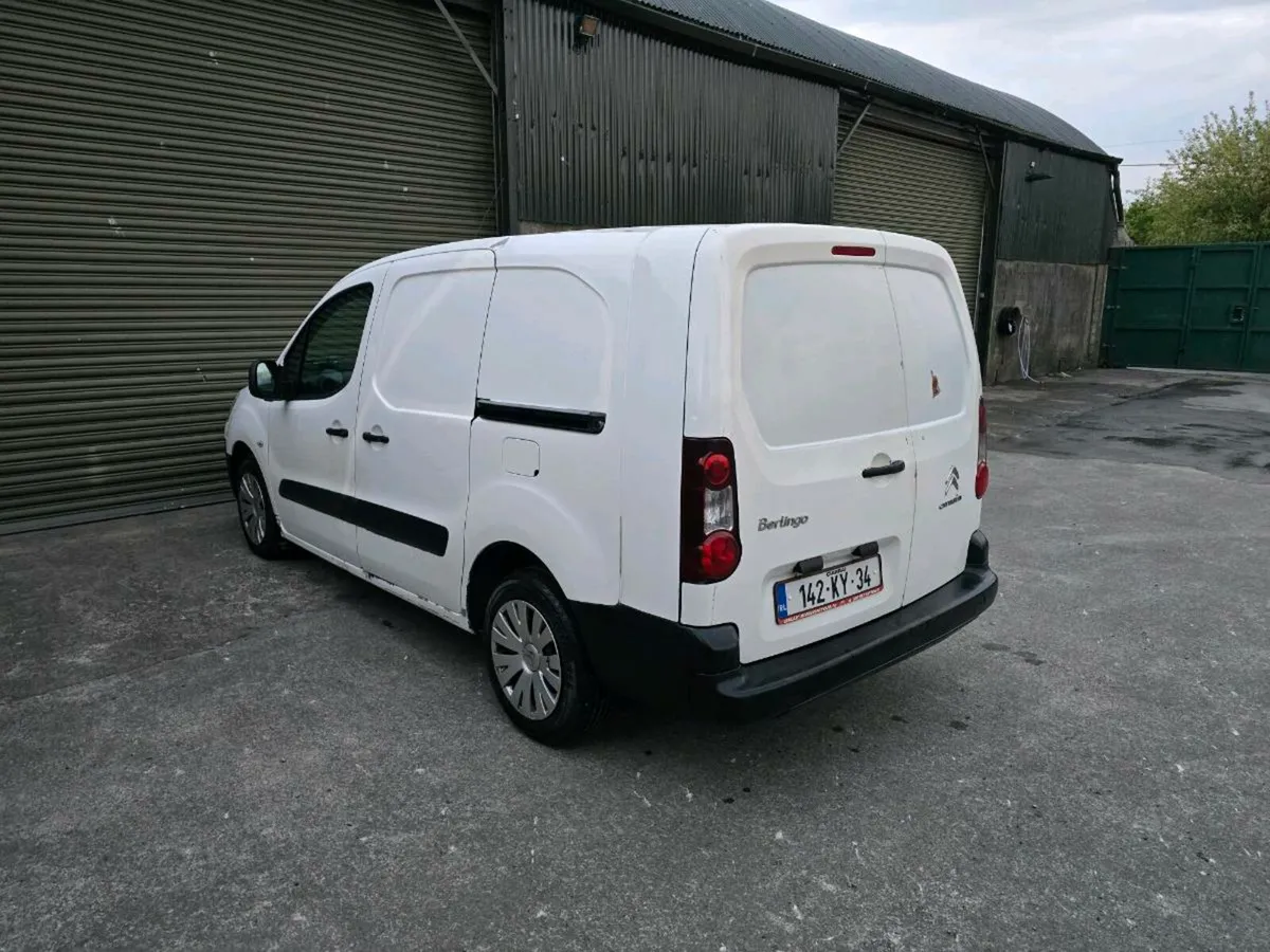 Citroen berlingo lwb 1.6hdi cvrt tested - Image 4