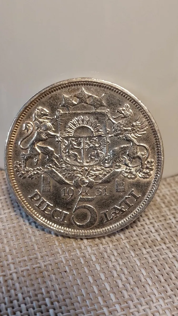 1931 Latvian 5 Lati Silver Coin KM#9 - Image 3