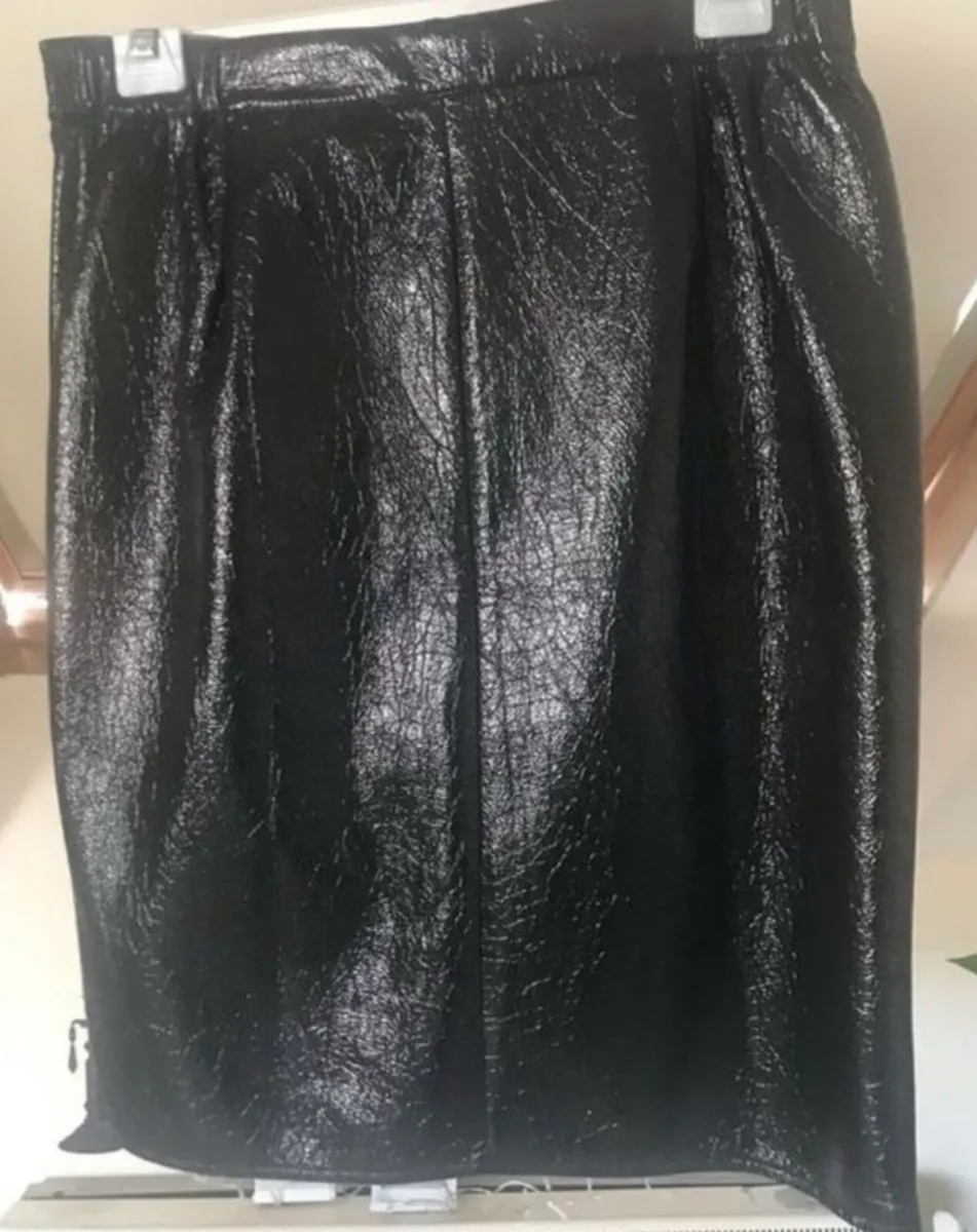 Shiny Black Cracked Effect Back Zip Skirt - Image 1
