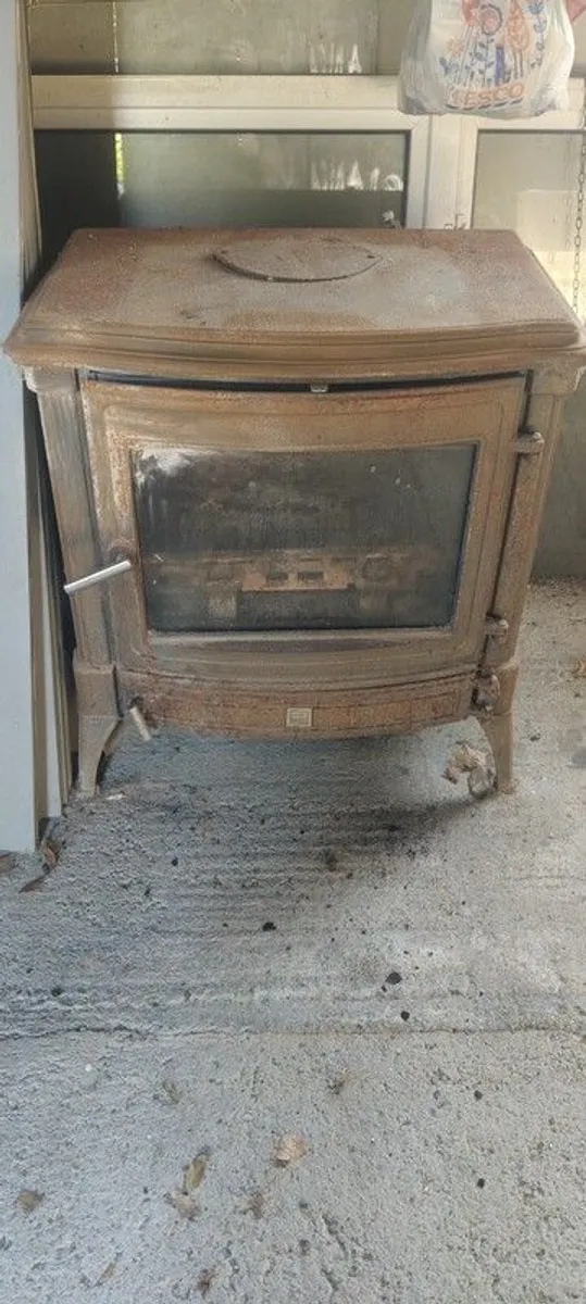large stove - Image 1