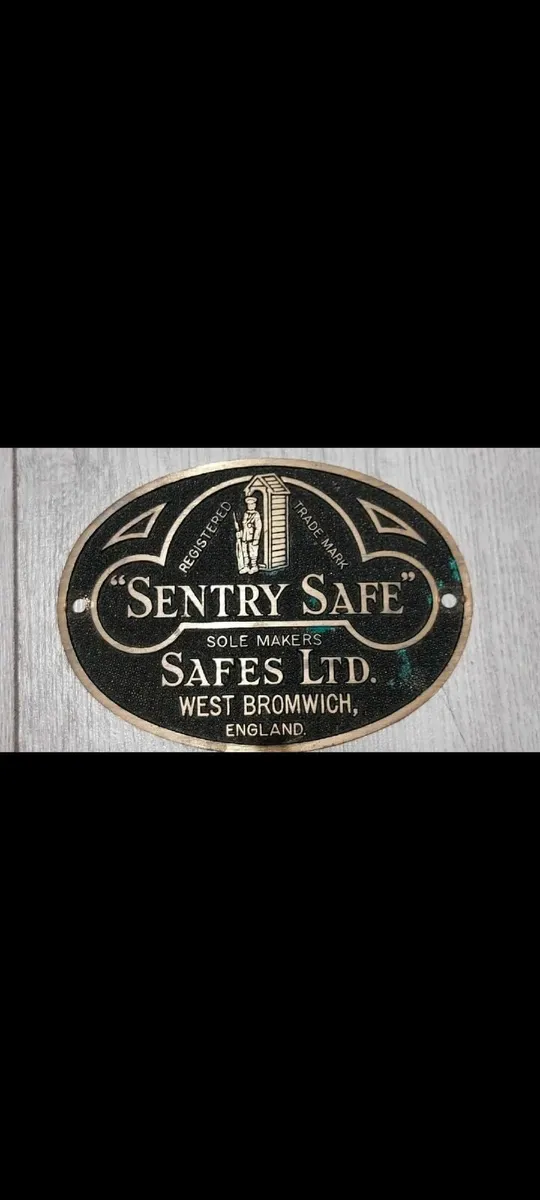 Original sentry safe brass plaque - Image 3