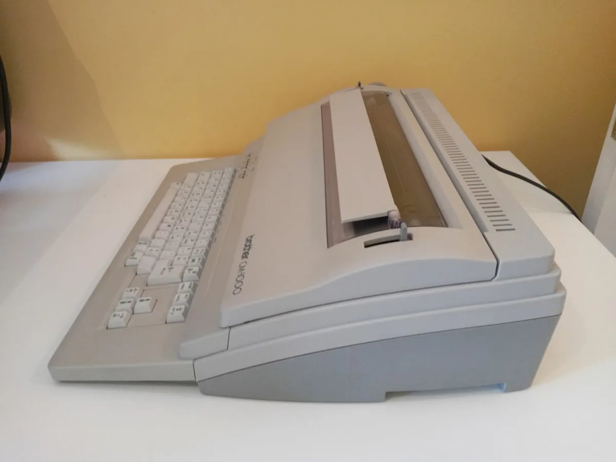 Delivery - Brother CM-1000 Electric Typewriter - Image 2