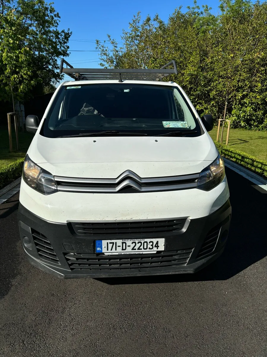 Van - Image 4