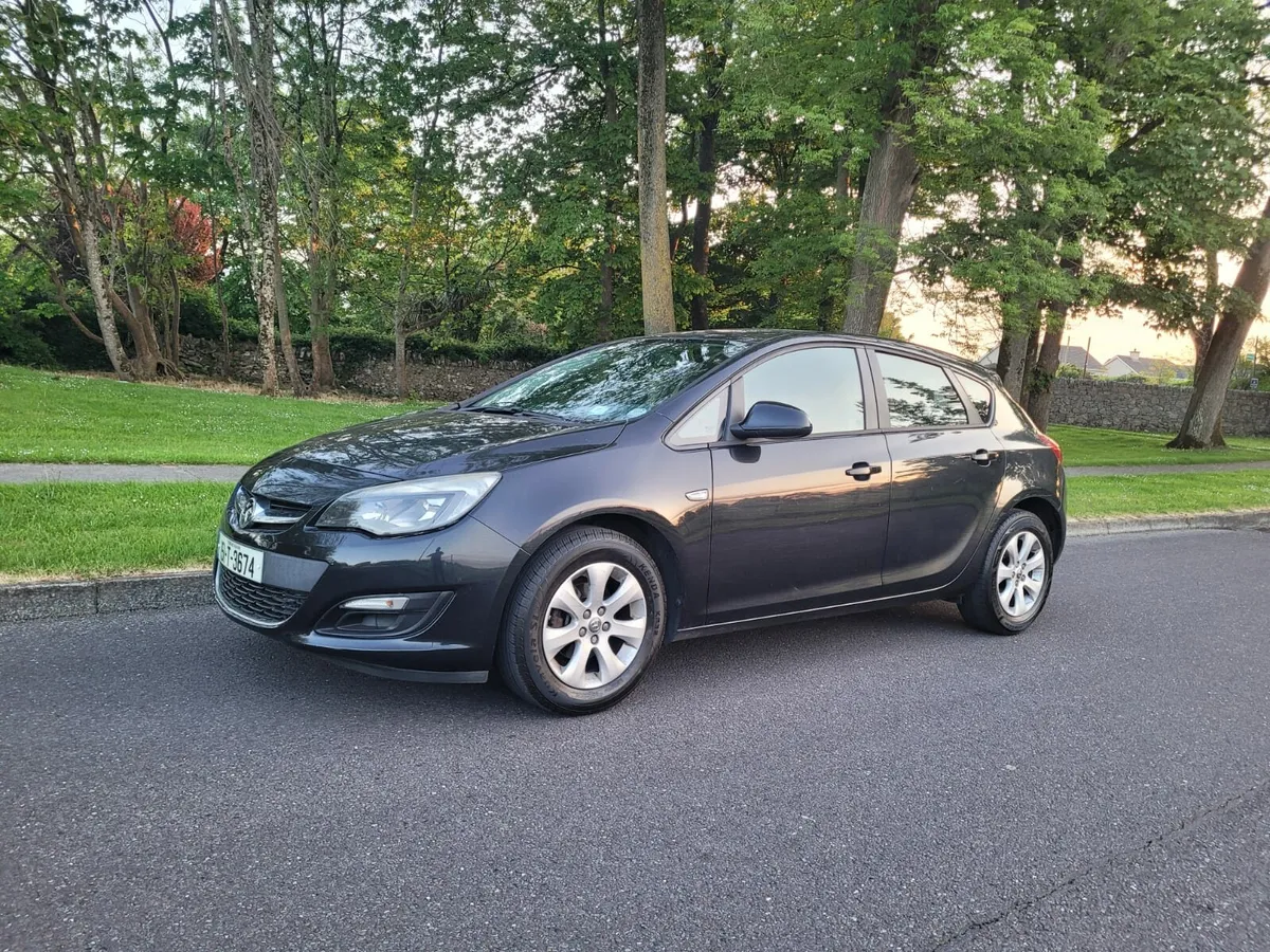2015 VAUXHALL ASTRA NEW NCT 9/26 LOW MILEAGE. - Image 1