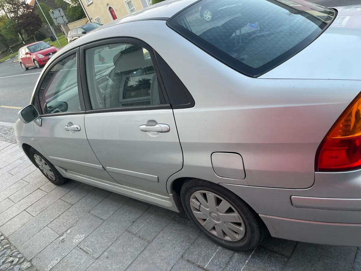 Suzuki Liana - Image 2