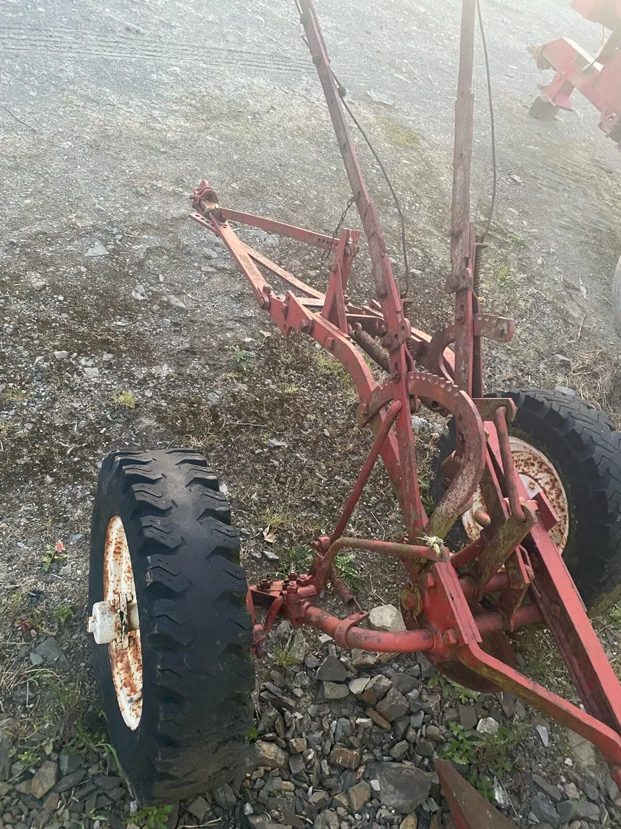 Trailed plough - Image 4
