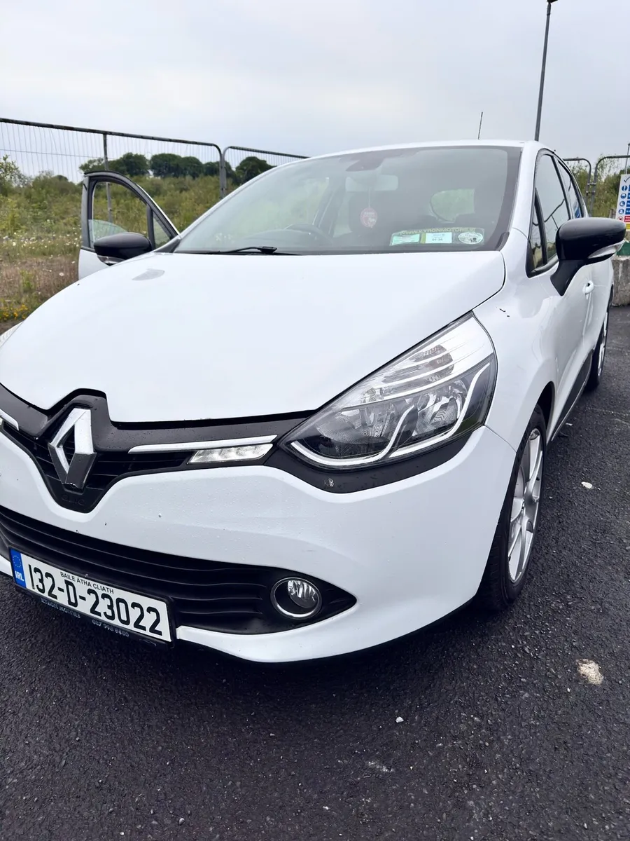 Renault Clio - Image 1