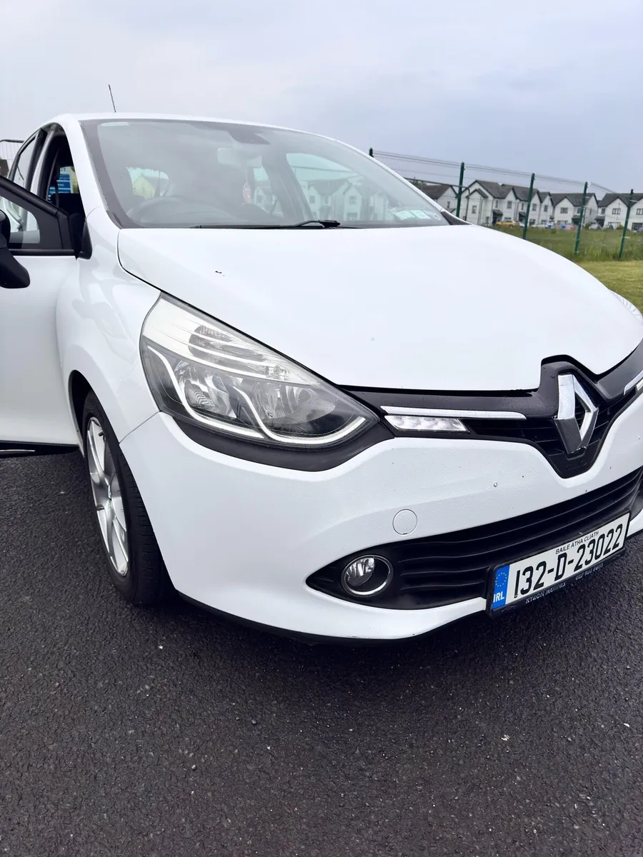 Renault Clio - Image 2