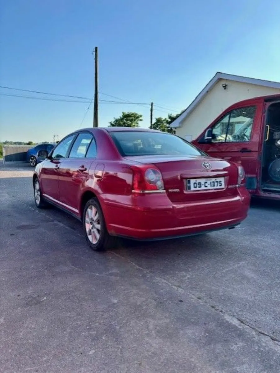 Toyota Avensis 2009 D4D - Image 2