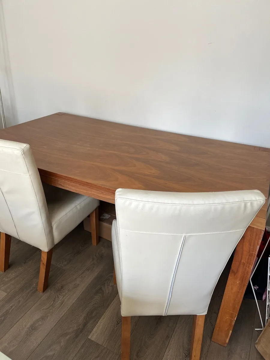 Dinning table