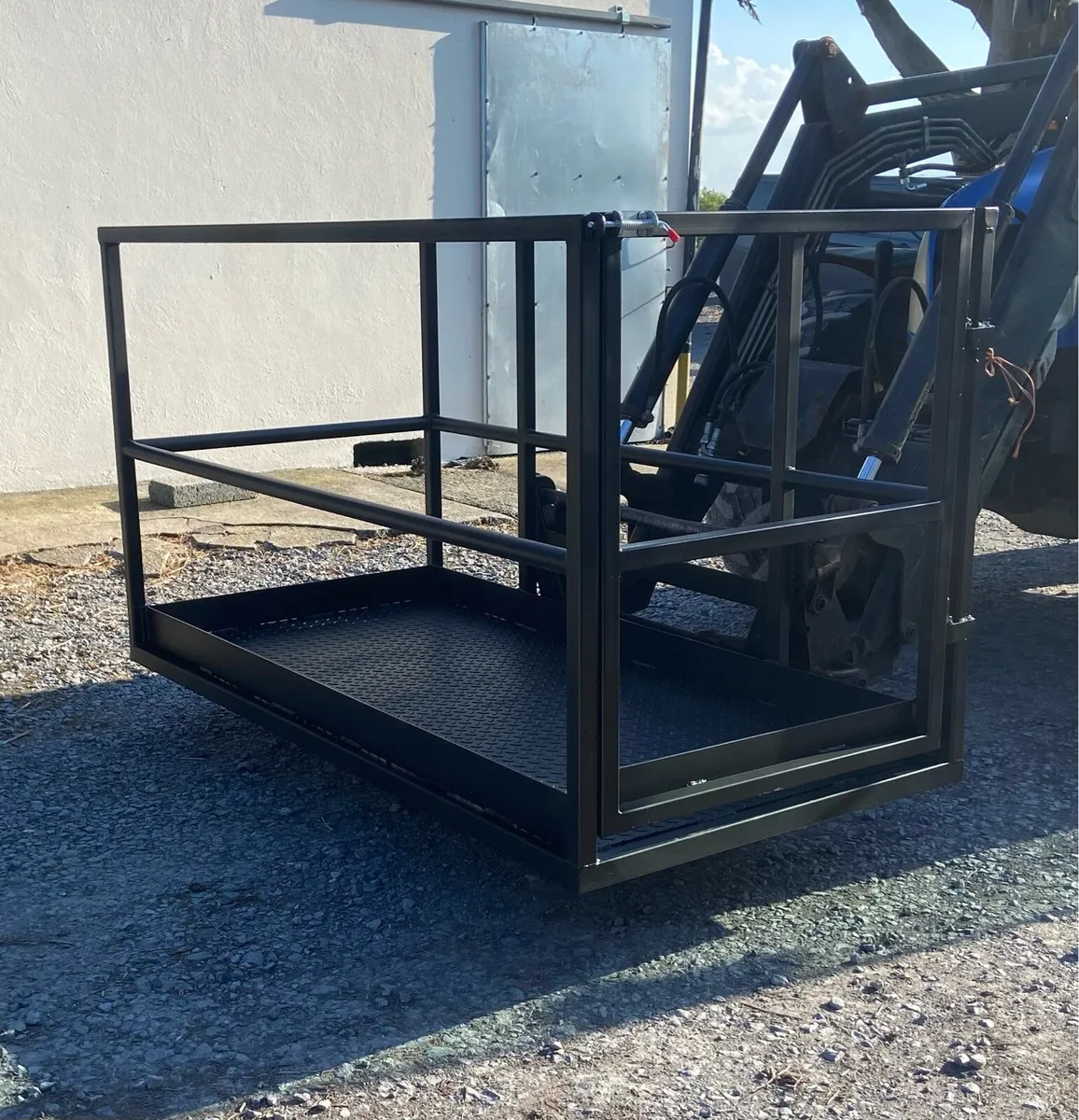 Man basket - Image 1