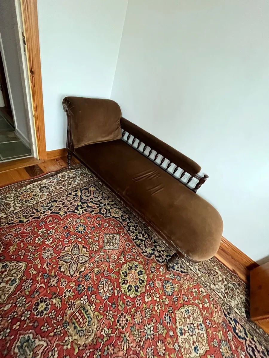 Antique / Vintage Chaise Lounge / Daybed - Image 2