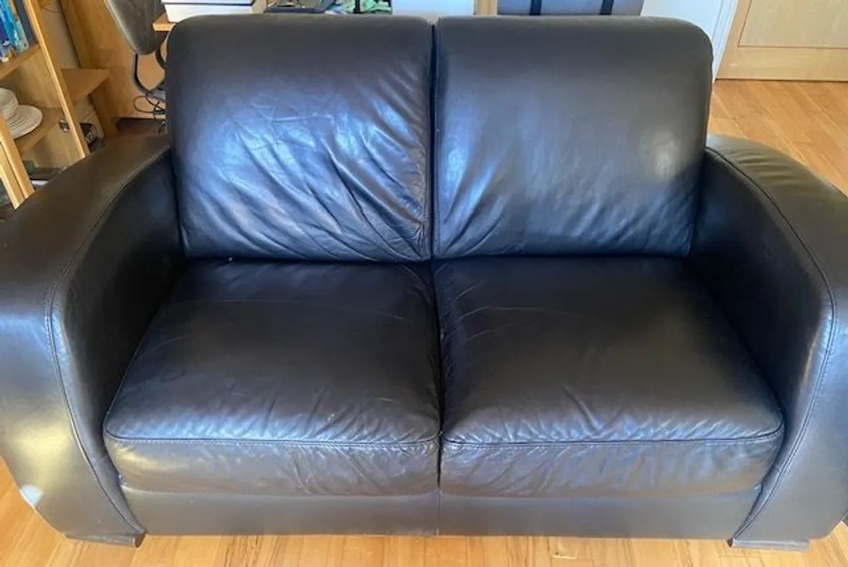 PRICE DROP! Sofa - black leather - 2 seater - Image 1