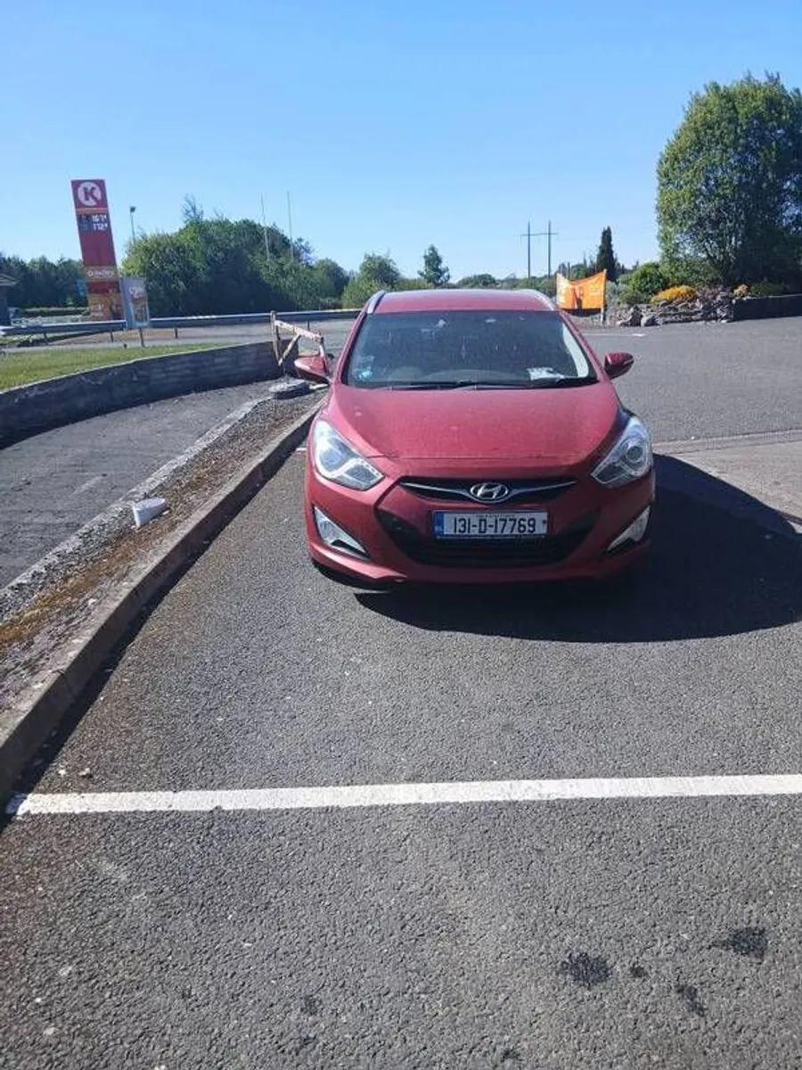 2013 Hyundai I40 Engine Needs Attention - Image 2