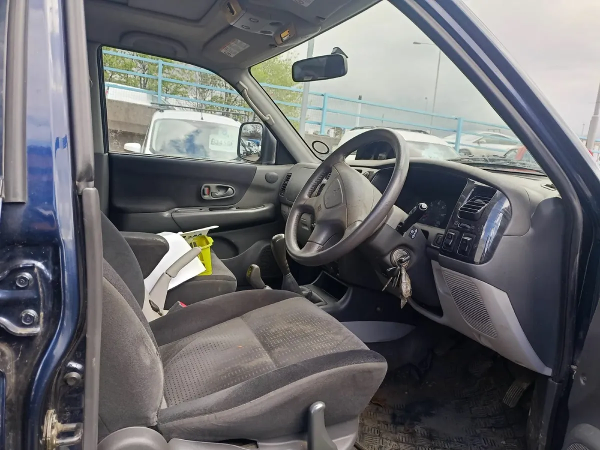 Mitsubishi SHOGUN SPORT 2004 - Image 3