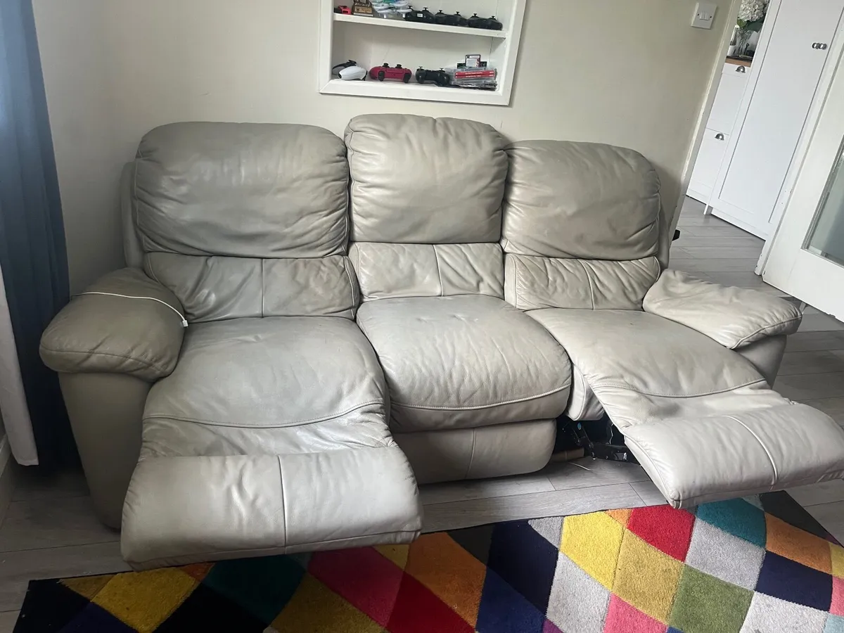 Grey leather couch - Image 1