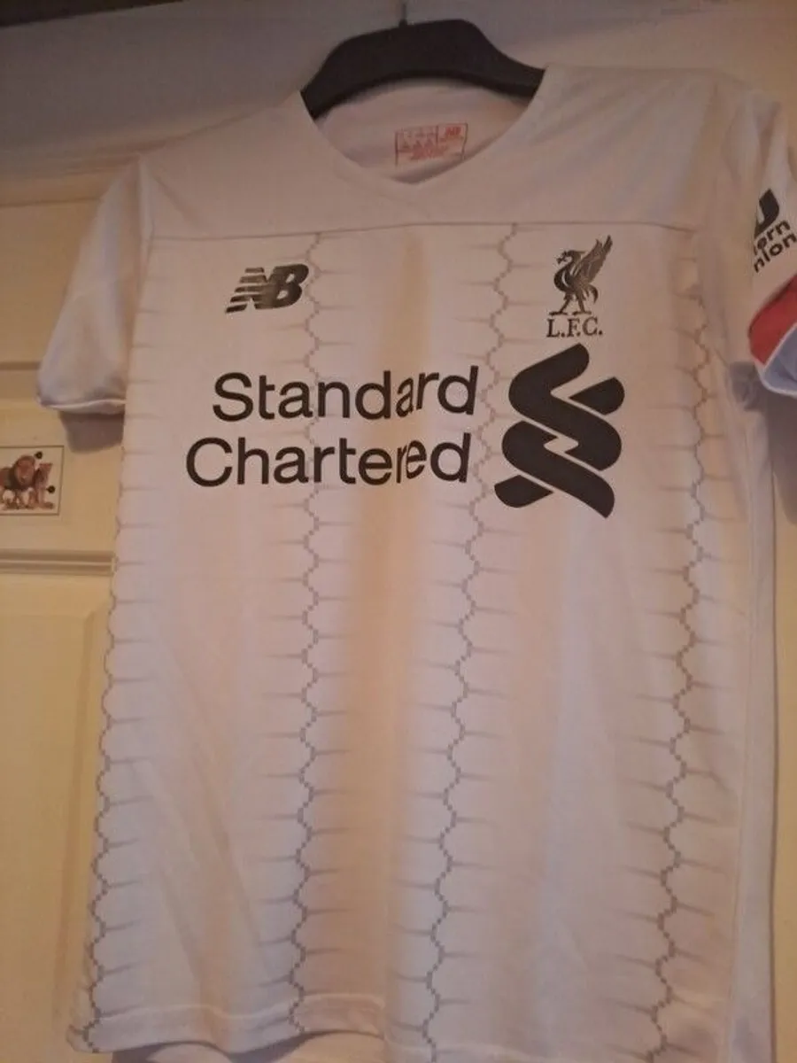 Liverpool jersey - Image 4