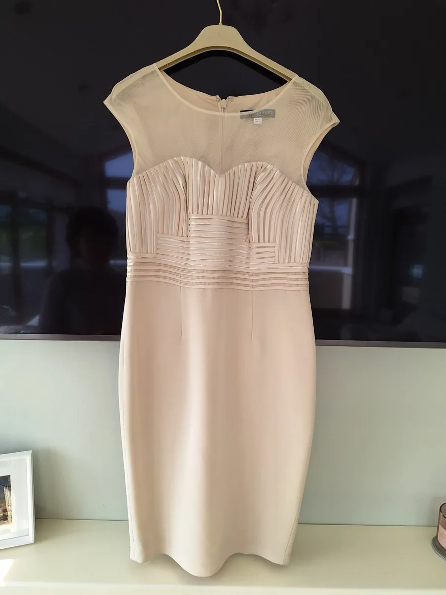 Clothes - Image 3
