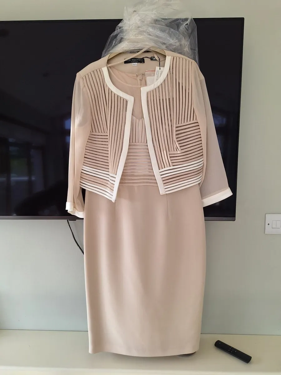 Clothes - Image 4