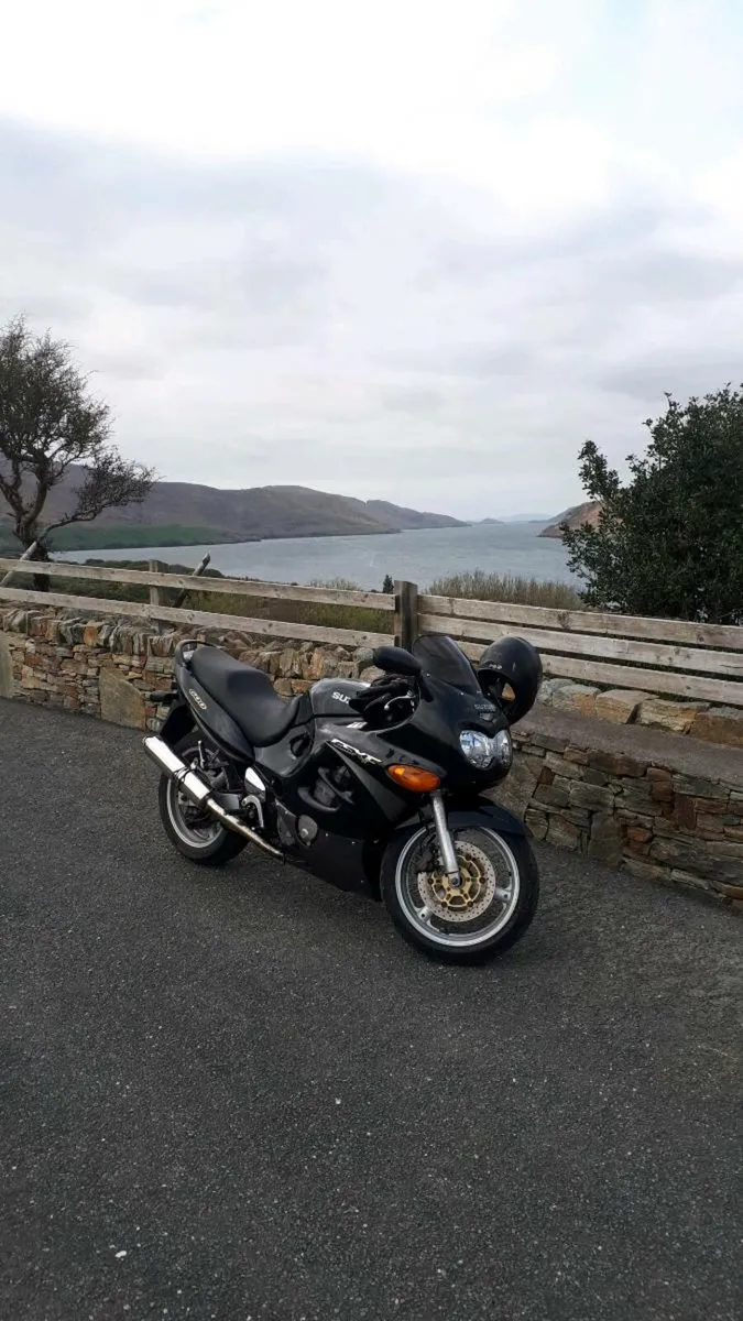 Suzuki GSX600F - Image 1