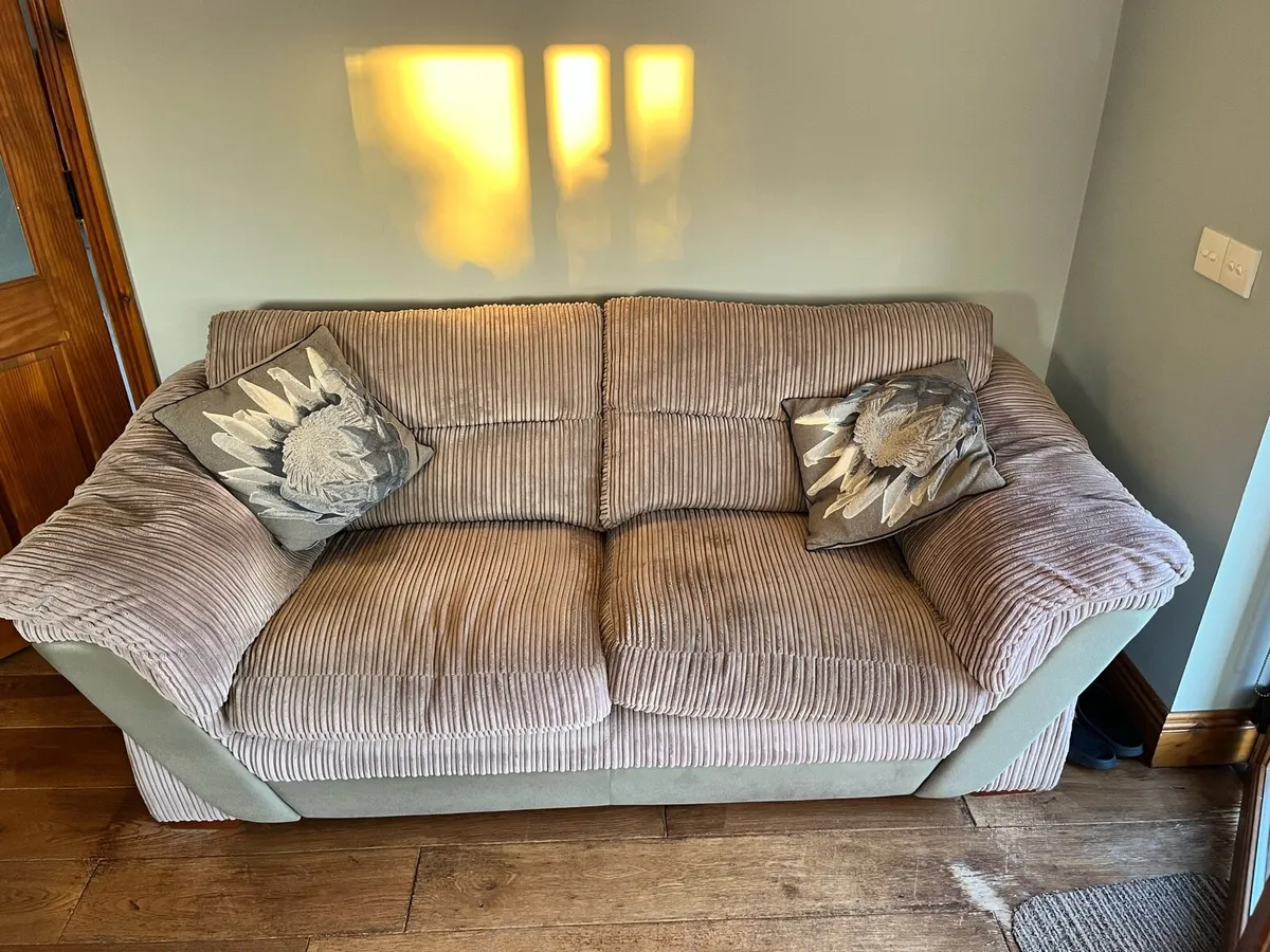 2 seater and 1 seater sofa - Image 3