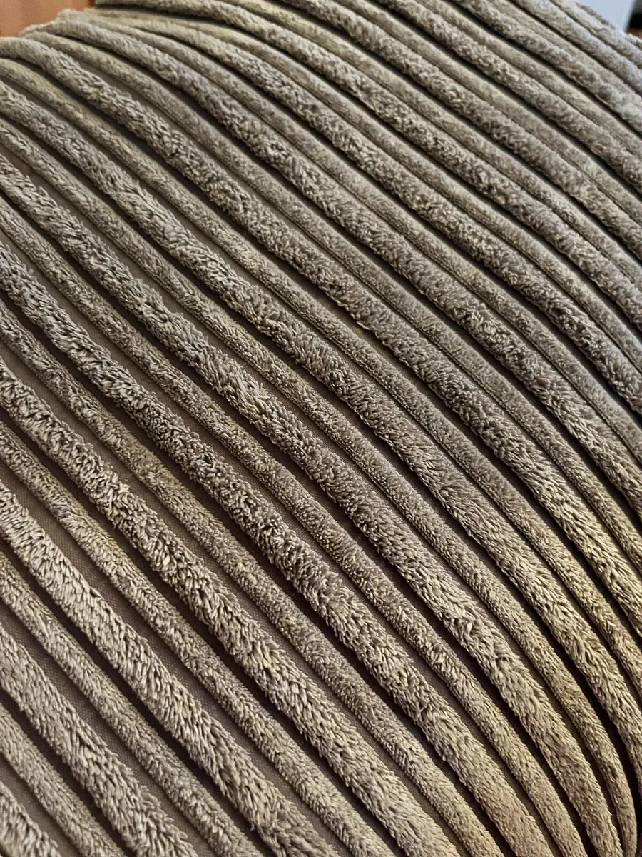 2 seater and 1 seater sofa - Image 4