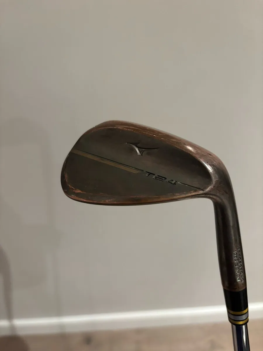 Mizuno T24 52 deg - Image 1