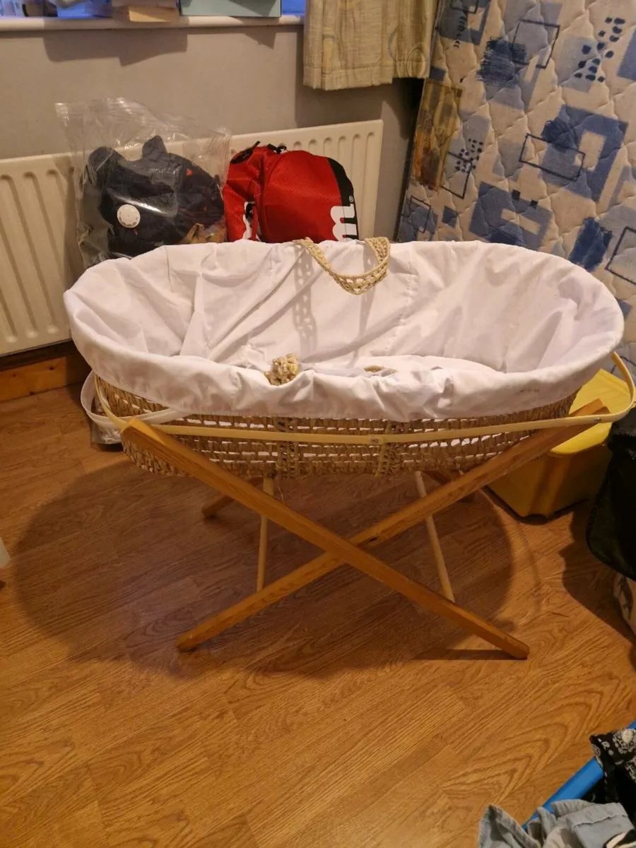 Moses basket
