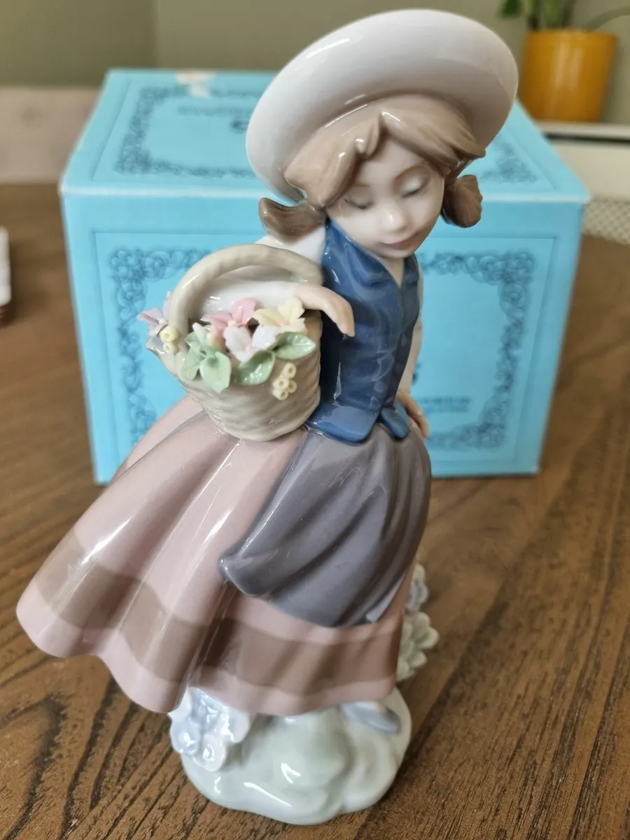 Lladro Doll great condition - Image 1