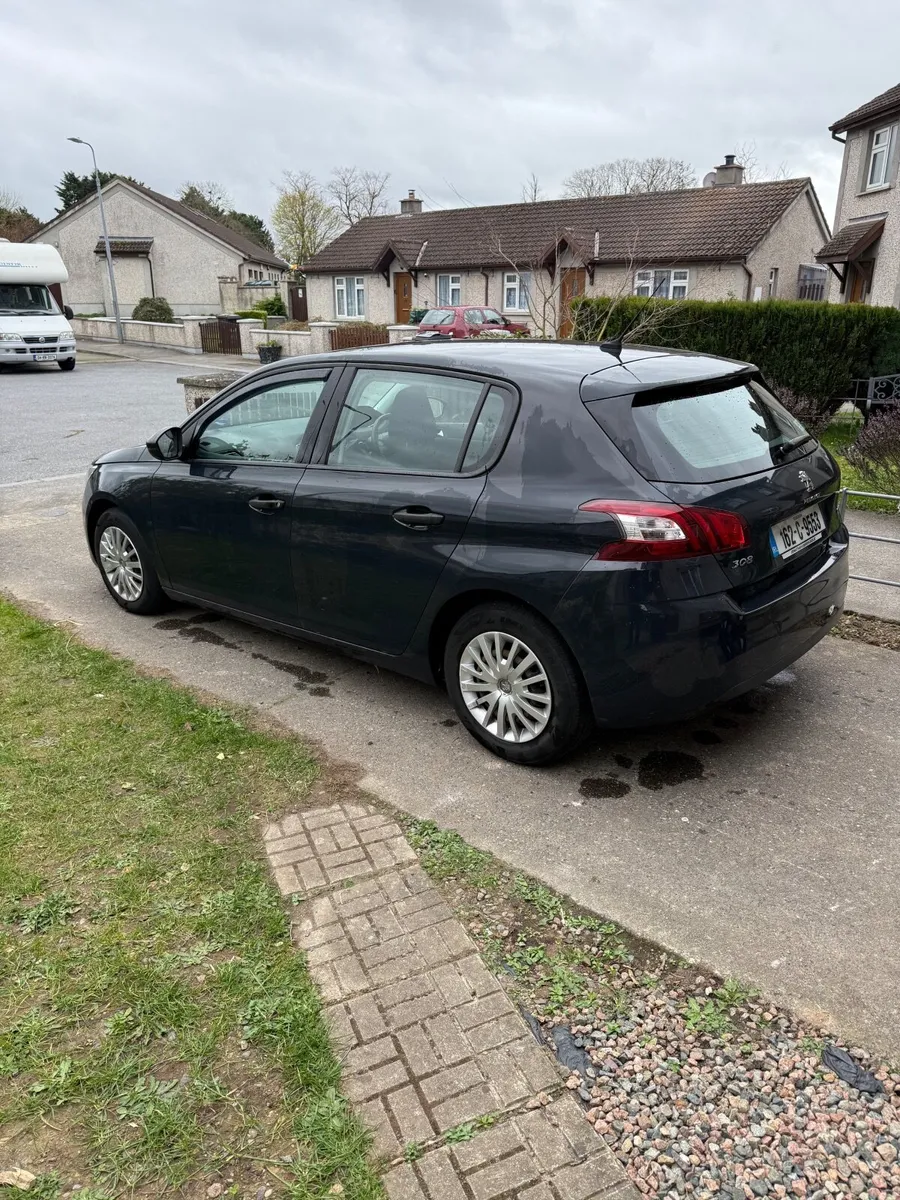 Peugeot 308 - Image 1