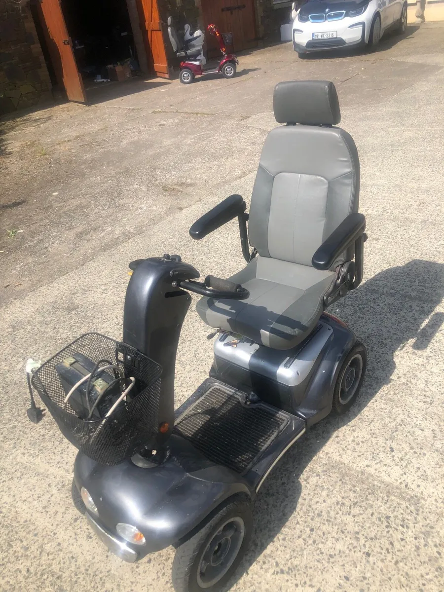 Mobility scooter - Image 1