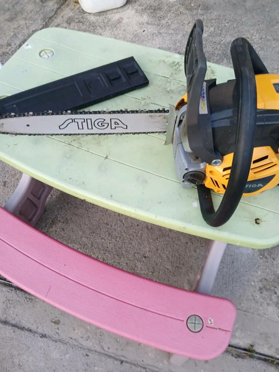 Chain saw - Image 3