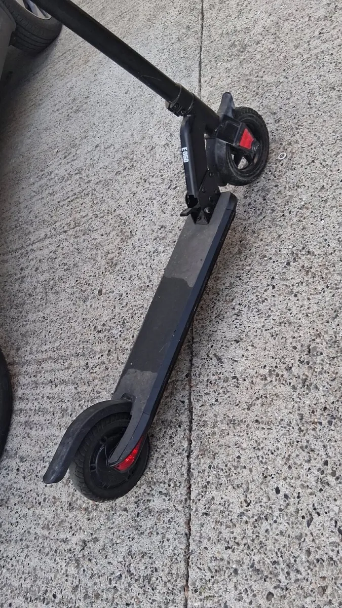 Electric scooter - Image 2