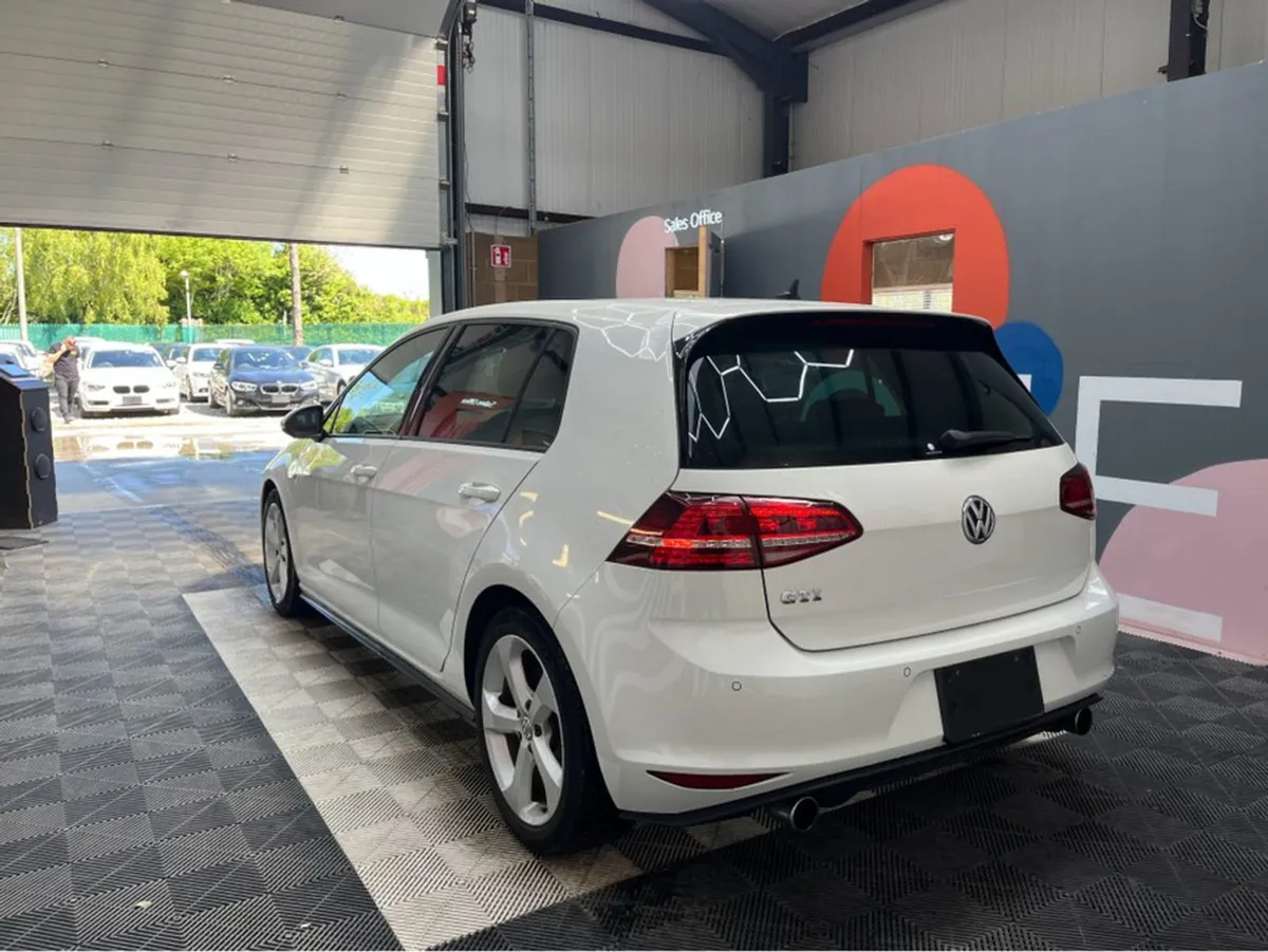 Volkswagen Golf Golf GTI DSG Automatic / 105k KMs - Image 4