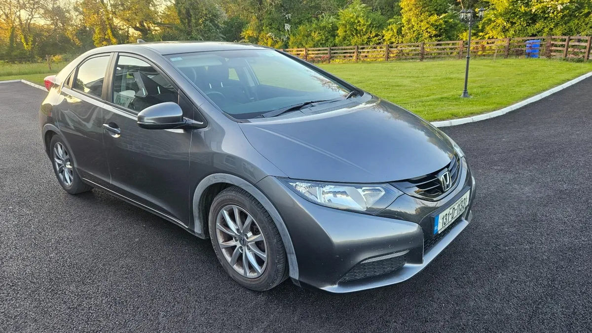 Honda Civic 2013 - Image 1