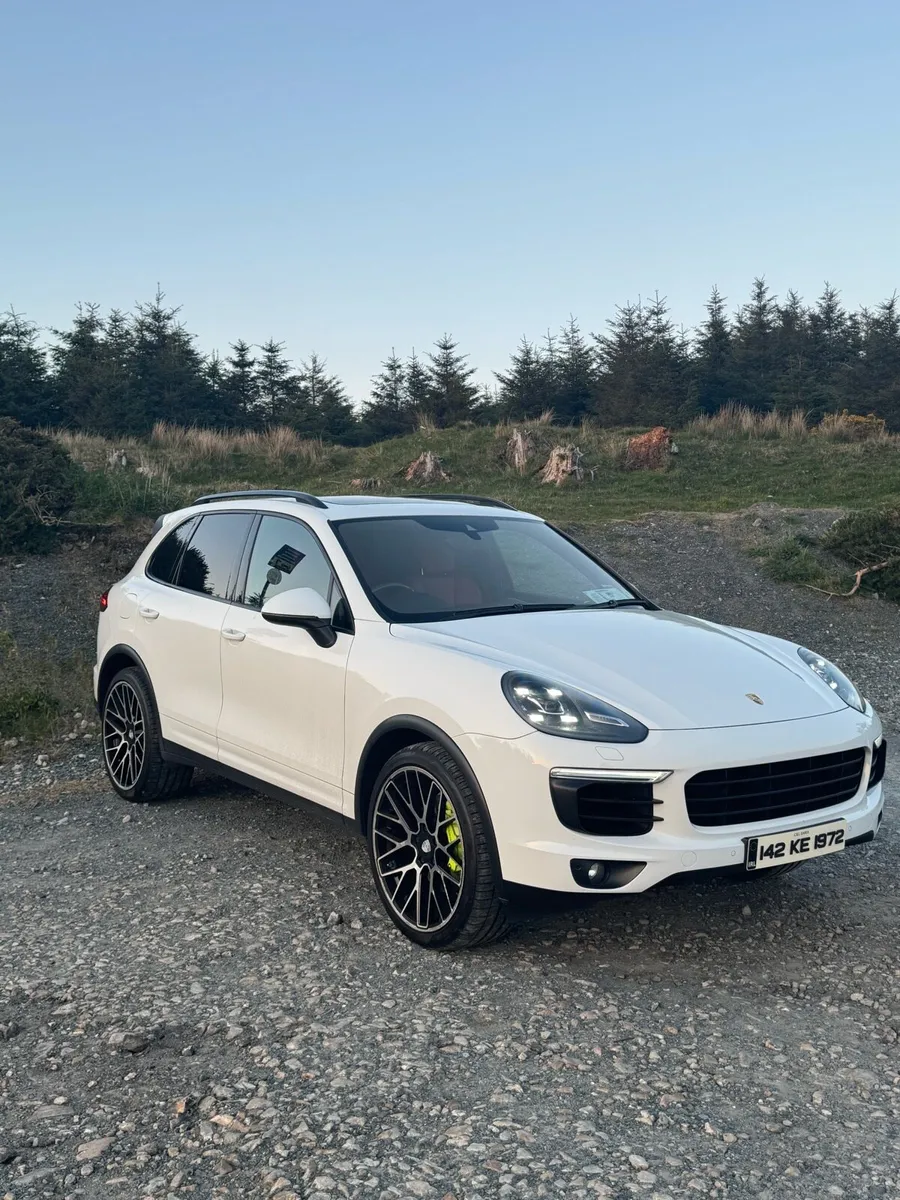 Porsche Cayenne S Platinum Edition - Image 2