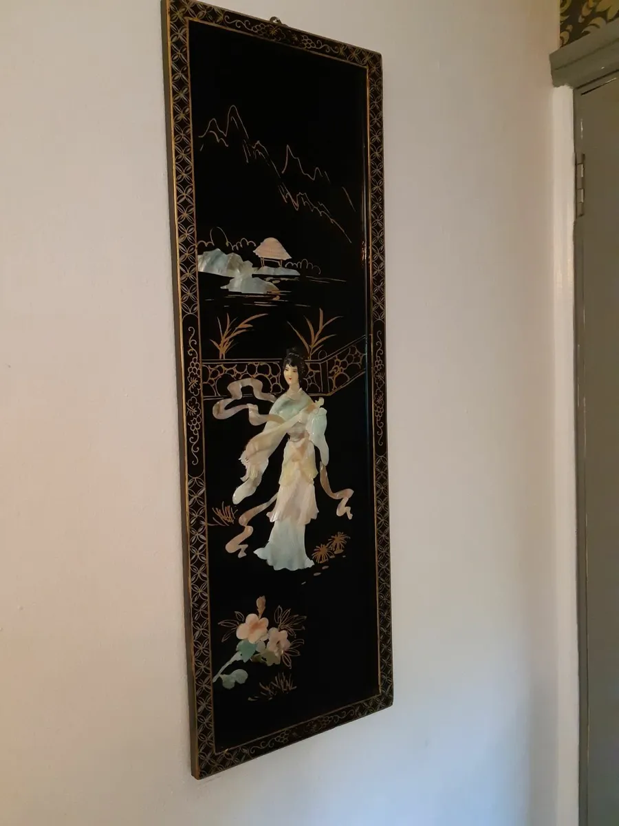 Rare 1950's Vintage Chinoiserie Asian Wall Art. - Image 2