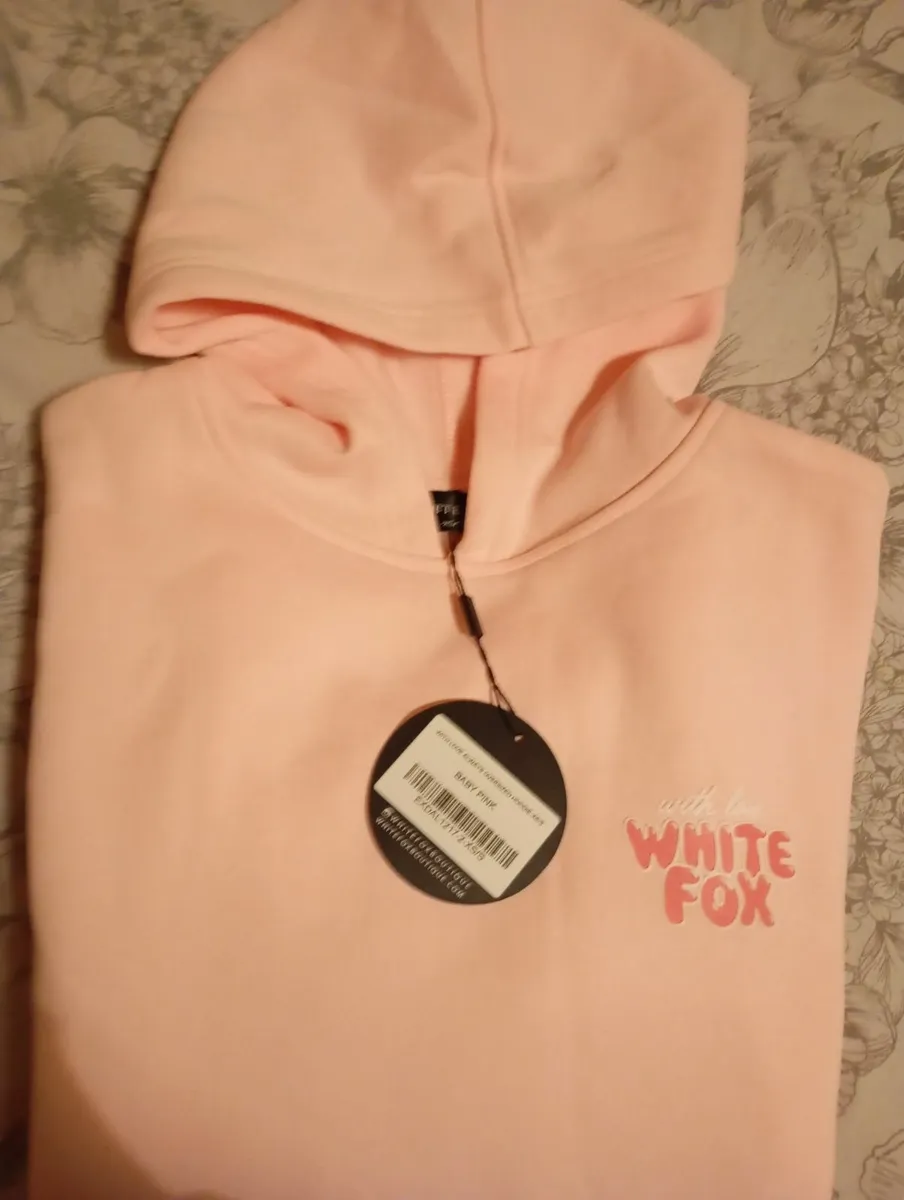 White fox - Image 4