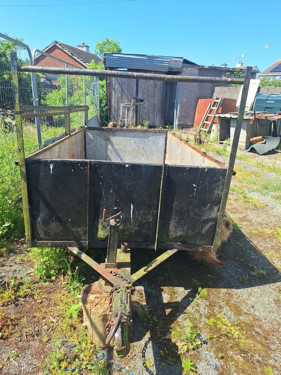 Trailer - Image 2