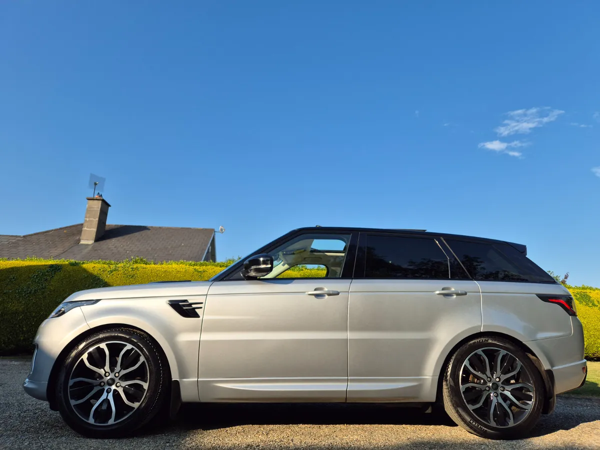 192'RANGE ROVER SPORT 3.0 SDV6 HSE - Image 3