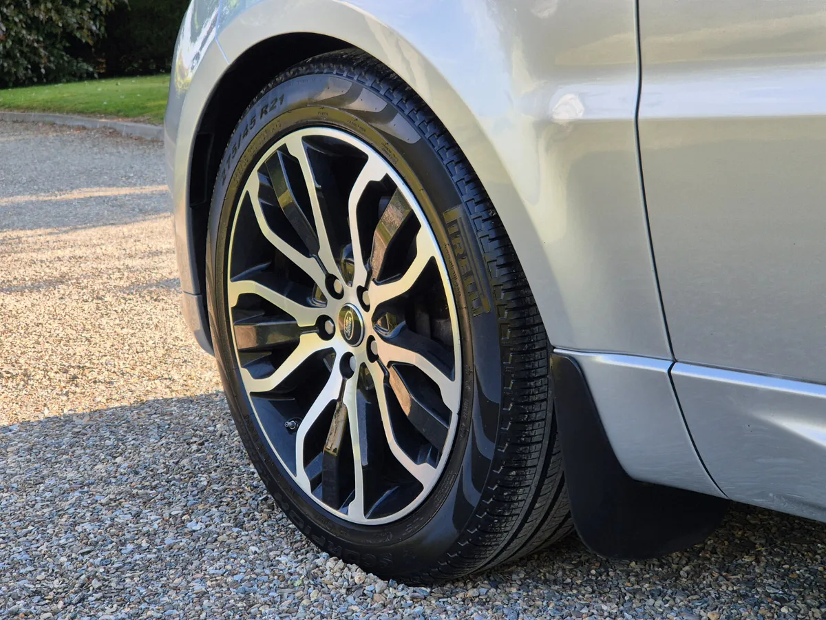 192'RANGE ROVER SPORT 3.0 SDV6 HSE - Image 4