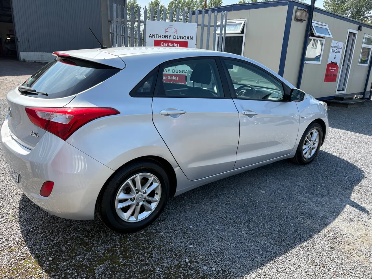 2014 Hyundai i30 66k mls - Image 3