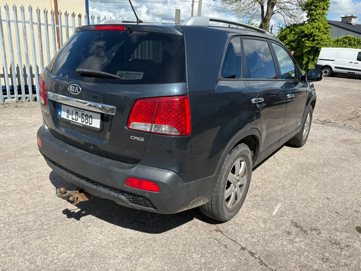 2011 Kia Sorento 7 seater - Image 3