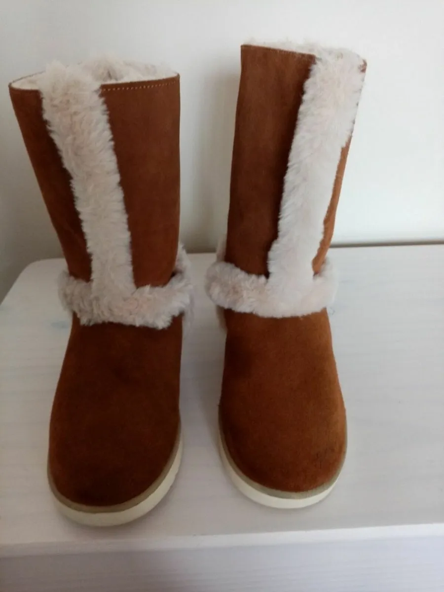 Ladies boots - Image 1