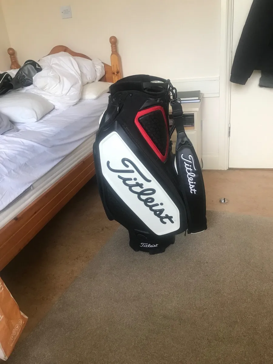 Titleist Staff Tour Bag - Image 1