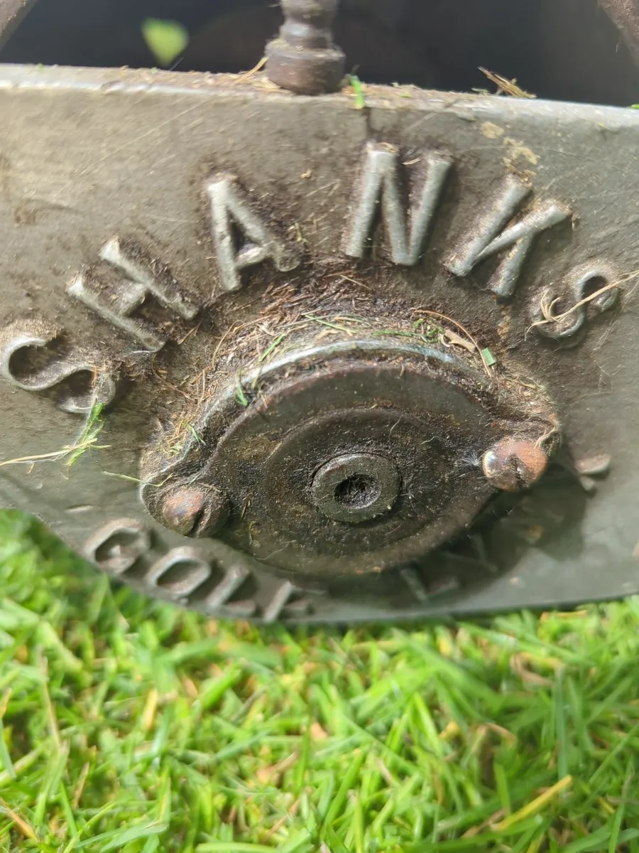 Rare Vintage Shanks "Golf Lynx" Push Lawn Mower - Image 3