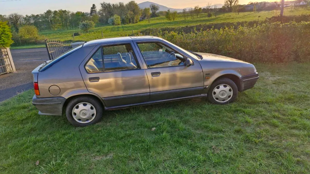 Renault 19 gts  €56 tax  69k miles - Image 4